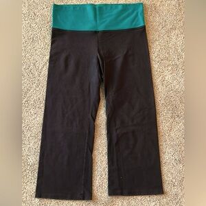 Victoria’s Secret Cropped Yoga Pants